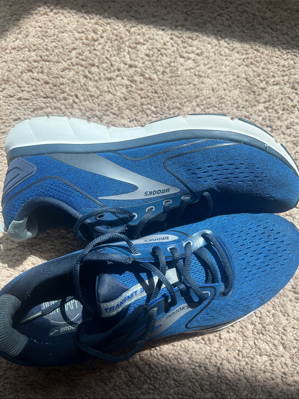 Brooks Men's Running Shoes in Blue with White Accents - Picture 3 of 9